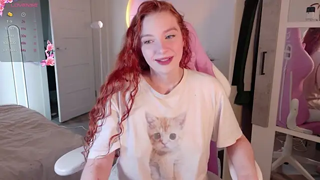 Snapshot of cinnabon_girls chatting on 20, 10, 2025 cinnabon girls online show from 20, 10, 2025