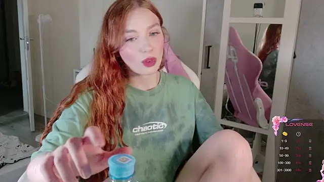 cinnabon girls online show from 18, 12, 2025