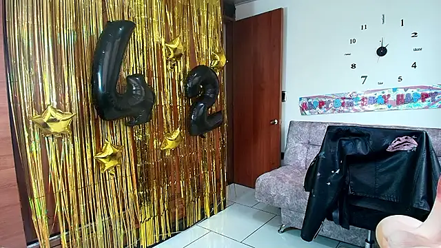 Snapshot of Majo_Soussa chatting on 28, 4, 2026 Majo Soussa online show from 28, 4, 2026