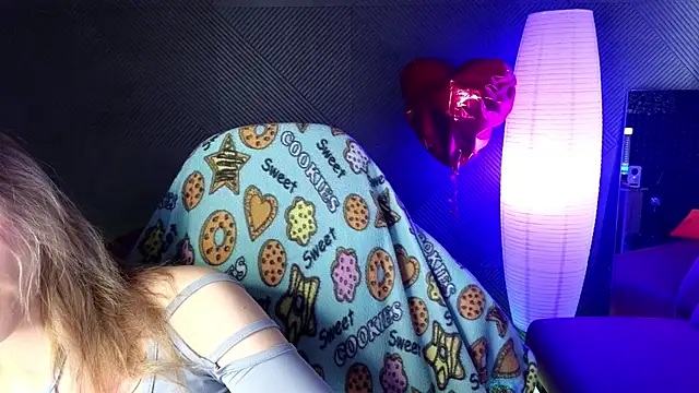 LitaBrom online show from 23, 3, 2025