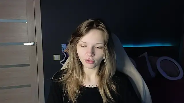 LitaBrom online show from 3, 10, 2025