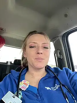 lezbean24 online show from 9, 2, 2026