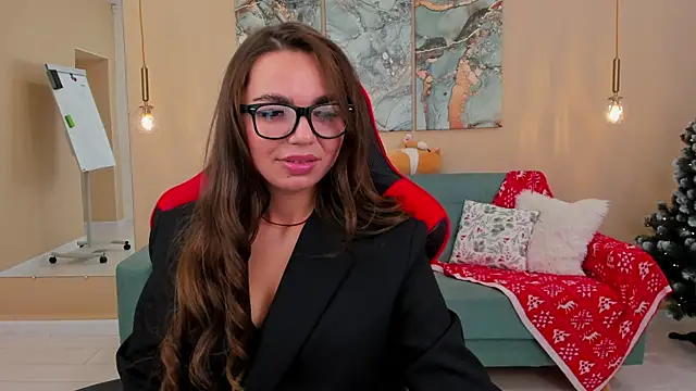 Snapshot of CamillaLarson chatting on 31, 12, 2024 CamillaLarson online show from 31, 12, 2024