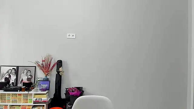 Snapshot of ailey_chao chatting on 3, 2, 2026 ailey chao online show from 3, 2, 2026