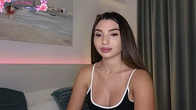 Snapshot of ReyaSophia chatting on 9, 11, 2025 ReyaSophia online show from 9, 11, 2025