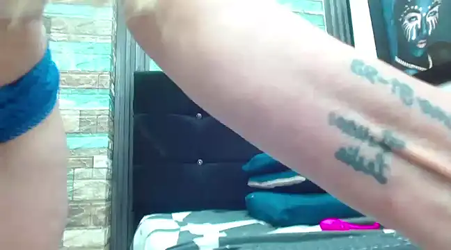 chicholina bigtits online show from 24, 1, 2025