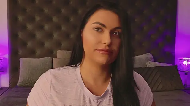 Snapshot of KrisNoir chatting on 20, 9, 2025 KrisNoir online show from 20, 9, 2025