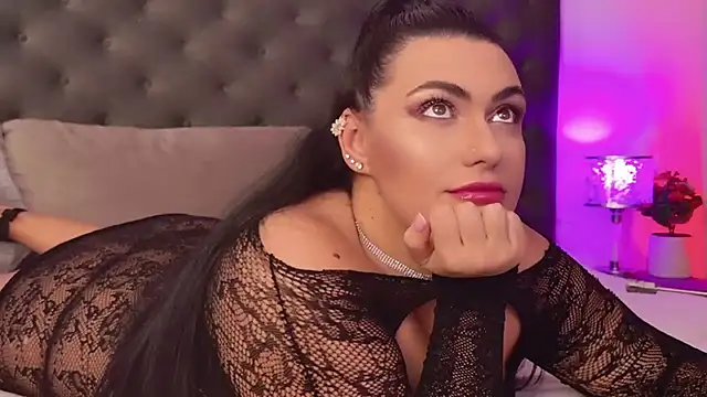 Snapshot of KrisNoir chatting on 15, 11, 2025 KrisNoir online show from 15, 11, 2025