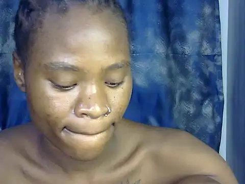 Snapshot of sweetblackbeauty001 chatting on 27, 6, 2026 sweetblackbeauty001 online show from 27, 6, 2026
