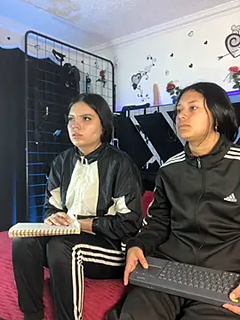 1lovelygirls online show from 17, 11, 2025