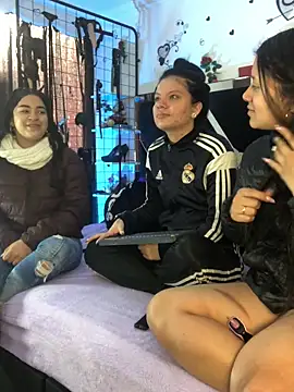 1lovelygirls online show from 3, 12, 2025