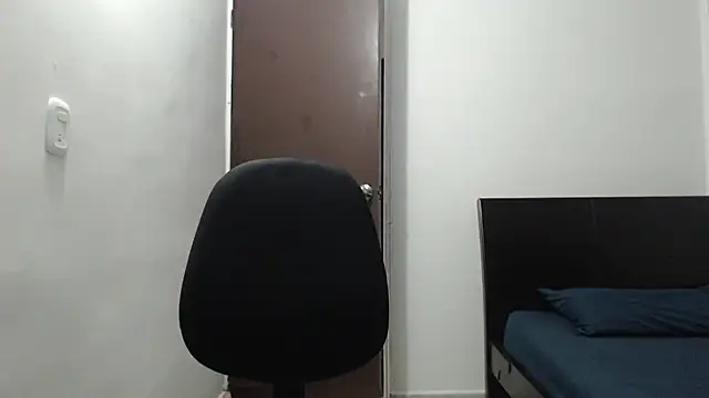 dimitriquiet05 online show from 8, 1, 2025