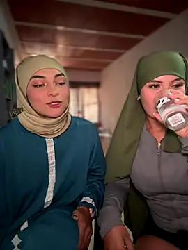 lalilamassu1 online show from 23, 9, 2025