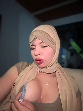 lalilamassu1 online show from 12, 2, 2026