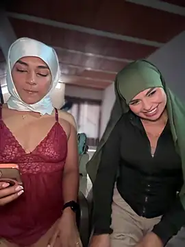 Snapshot of lalilamassu1 chatting on 12, 4, 2026 lalilamassu1 online show from 12, 4, 2026