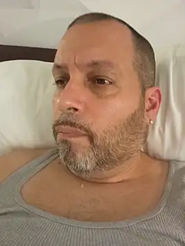 Just2much online show from 19, 3, 2026