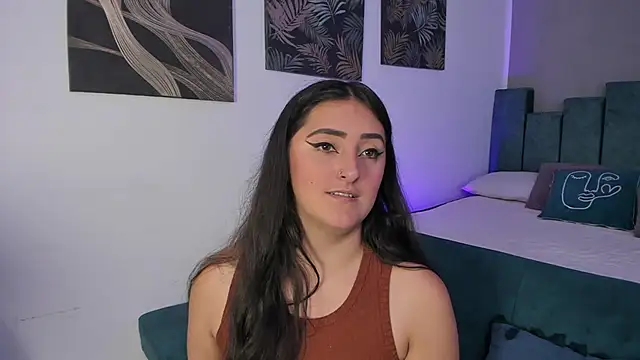 Kathia Morelli online show from 6, 11, 2025