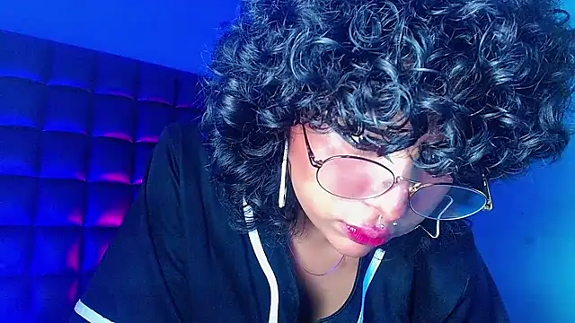 Snapshot of kuromi69 chatting on 11, 3, 2025 kuromi69 online show from 11, 3, 2025