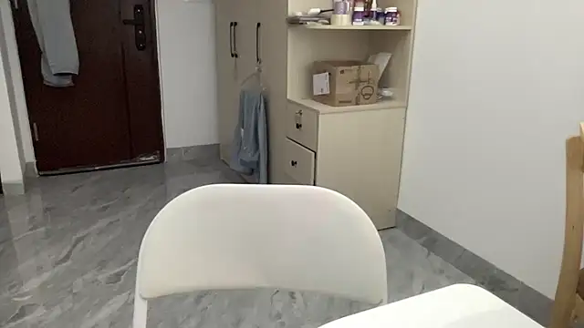 Snapshot of Louis_Baby chatting on 11, 4, 2026 Louis Baby online show from 11, 4, 2026