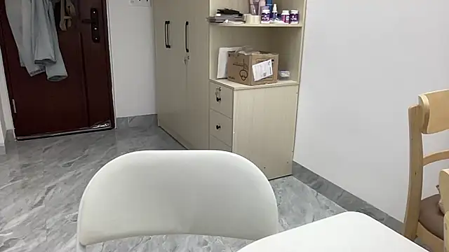 Snapshot of Louis_Baby chatting on 16, 4, 2026 Louis Baby online show from 16, 4, 2026