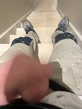 Snapshot of dimitriei chatting on 6, 1, 2025 dimitriei online show from 6, 1, 2025