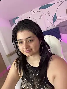 Stephania 18 online show from 1, 2, 2025