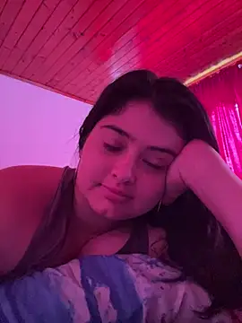 Stephania 18 online show from 26, 2, 2025