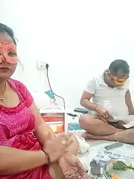 Snapshot of BBW_HOT_COUPLE chatting on 6, 1, 2025 BBW HOT COUPLE online show from 6, 1, 2025