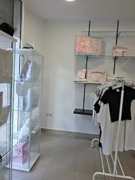 GatitaXD27 online show from 24, 10, 2025