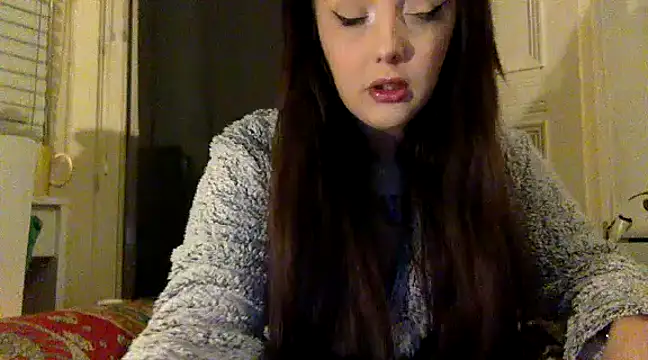 LucyLuxee19 online show from 5, 12, 2024