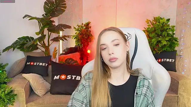 Linda054 online show from 14, 12, 2024