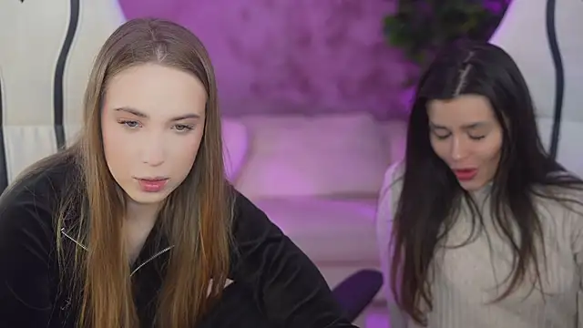 Linda054 online show from 16, 2, 2025