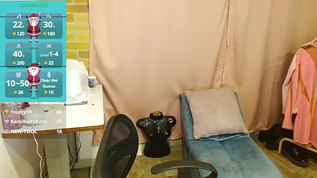 Snapshot of emitaa17228o chatting on 24, 12, 2024 emitaa17228o online show from 24, 12, 2024