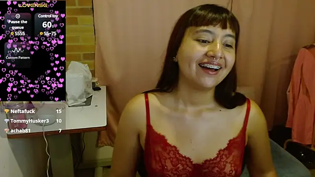 Snapshot of emitaa17228o chatting on 14, 1, 2025 emitaa17228o online show from 14, 1, 2025