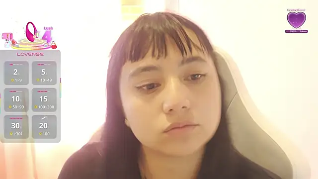 Snapshot of emitaa17228o chatting on 8, 4, 2026 emitaa17228o online show from 8, 4, 2026