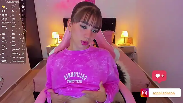 Snapshot of Sophia_rincon chatting on 8, 4, 2026 Sophia rincon online show from 8, 4, 2026