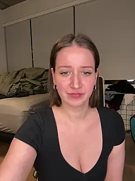 nerdynina online show from 15, 12, 2024