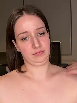 nerdynina online show from 24, 2, 2025