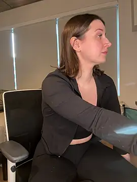 nerdynina online show from 14, 3, 2025