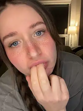 Snapshot of nerdynina chatting on 23, 4, 2026 nerdynina online show from 23, 4, 2026