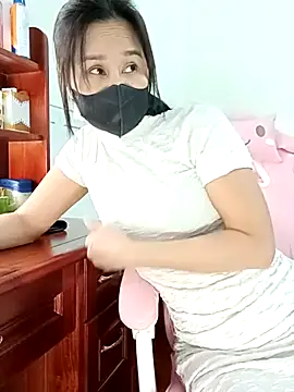    Erin    online show from 15, 12, 2025