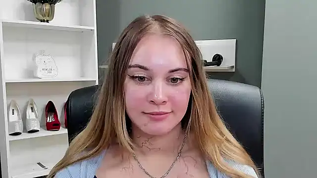 kitty valeria online show from 26, 10, 2025