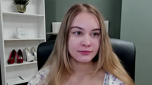 kitty valeria online show from 23, 11, 2025