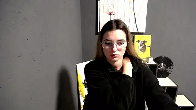 lady olivia  online show from 18, 11, 2025