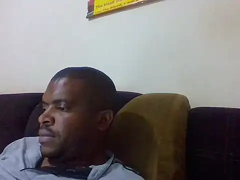 Snapshot of lui_cuuty chatting on 16, 9, 2025 lui cuuty online show from 16, 9, 2025