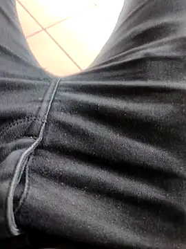 Snapshot of TornadoStorm35 chatting on 7, 11, 2025 TornadoStorm35 online show from 7, 11, 2025