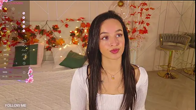 Lolly Neal online show from 3, 12, 2025