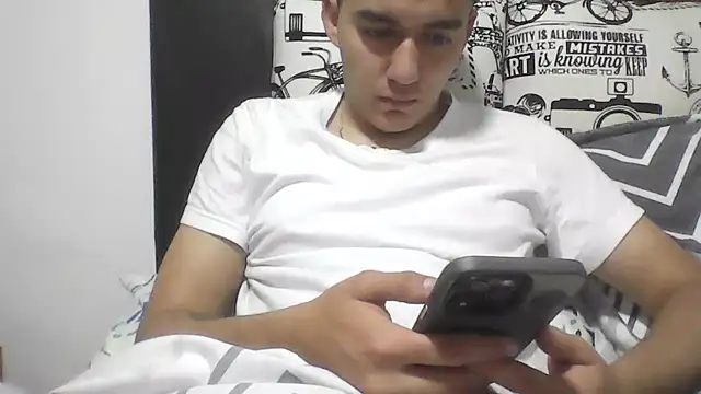 Snapshot of Estebitan_vm chatting on 8, 7, 2026 Estebitan vm online show from 8, 7, 2026