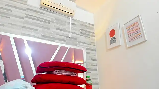 Snapshot of ebony_priincess chatting on 29, 10, 2025 ebony priincess online show from 29, 10, 2025