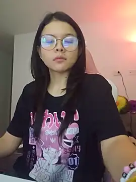 azumiichan online show from 13, 5, 2026